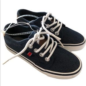 🌺 USSports Denim Kids Sneakers Size 11 - For Casual Dress